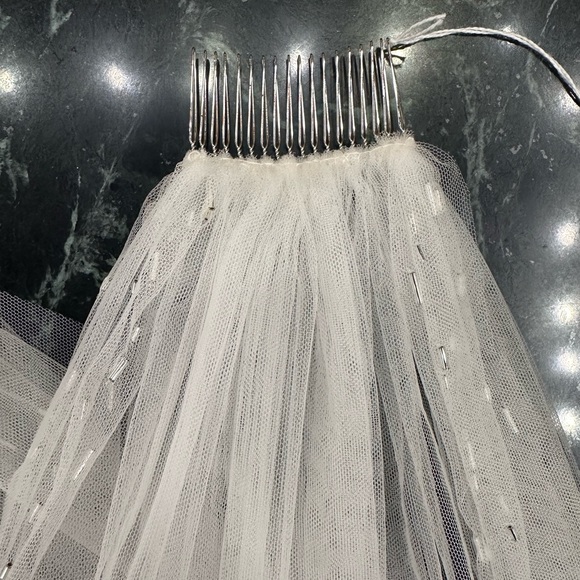 A.B Ellie Nova Edge Veil | Beaded Edge Fingertip Veil - Soft Tulle Veil - Picture 7 of 7